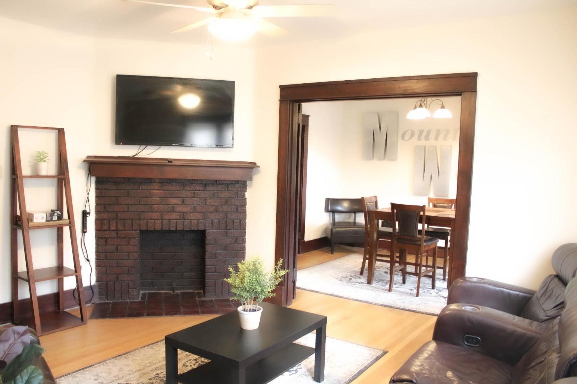 Comfy And Spacious 3 Bedroom - Easy City Access Pittsburgh Extérieur photo